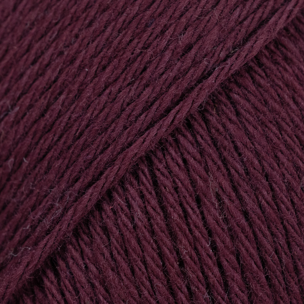 Drops Magic uni tume viinamari uni 82